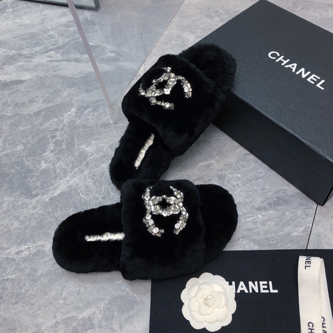 High Quality Luxury Chanel Rhinestone Hair Drag – Style 13350 product detail