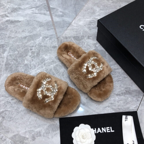 High Quality Luxury Chanel Rhinestone Hair Drag product detail
