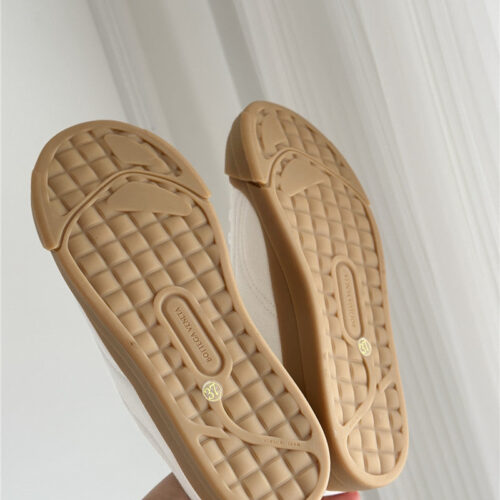 High Quality Luxury Bottega Veneta Couple Sneakers – Style 46886 product detail