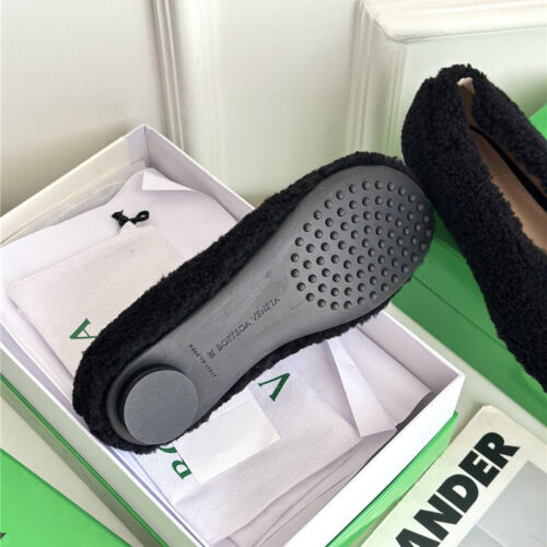 High Quality Luxury Bottega Veneta New Fur Shoes product detail