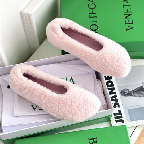 High Quality Luxury Bottega Veneta New Fur Shoes – Style 46150 product detail