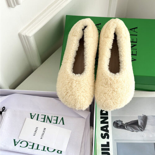High Quality Luxury Bottega Veneta New Fur Shoes – Style 75526 product detail