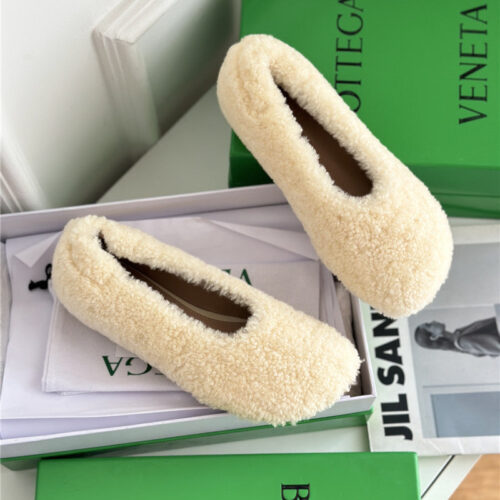 High Quality Luxury Bottega Veneta New Fur Shoes – Style 75526 alternate view