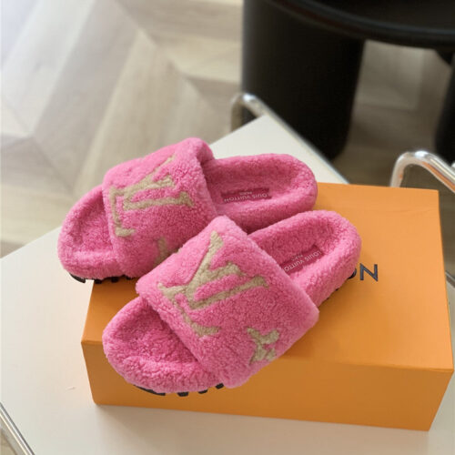 High Quality Luxury Louis Vuitton New Sheepskin Wool Slippers – Style 95107