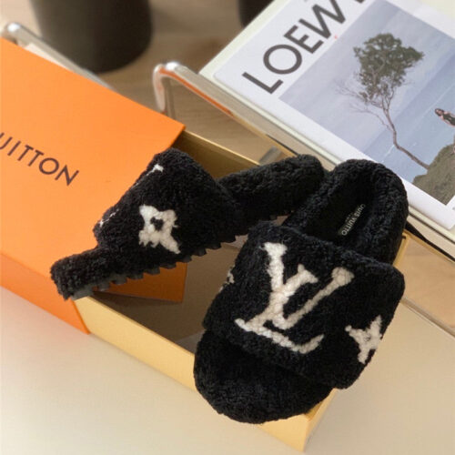 High Quality Luxury Louis Vuitton New Sheepskin Wool Slippers – Style 60643 product detail