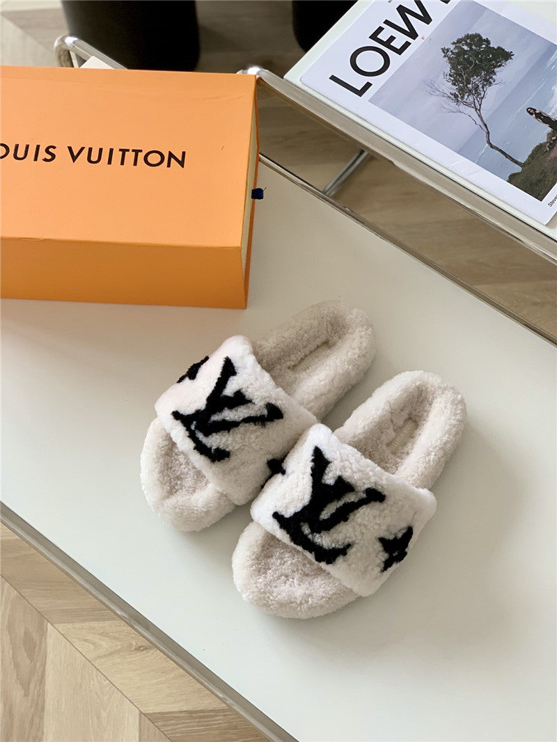 High Quality Luxury Louis Vuitton New Sheepskin Wool Slippers – Style 26179
