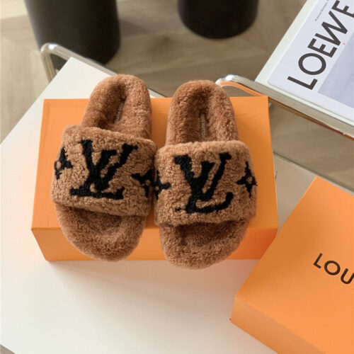 High Quality Luxury Louis Vuitton New Sheepskin Wool Slippers – Style 22787 alternate view