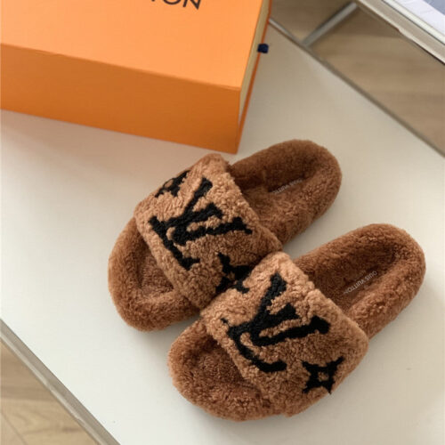 High Quality Luxury Louis Vuitton New Sheepskin Wool Slippers – Style 22787