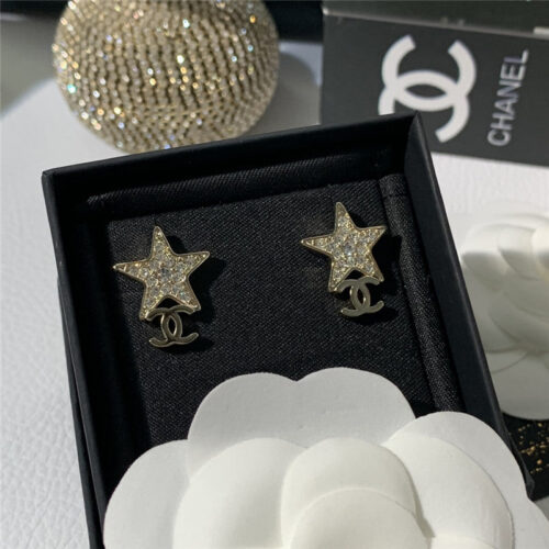 High Quality Luxury Chanel New Double C Earrings On Both Sides product detail