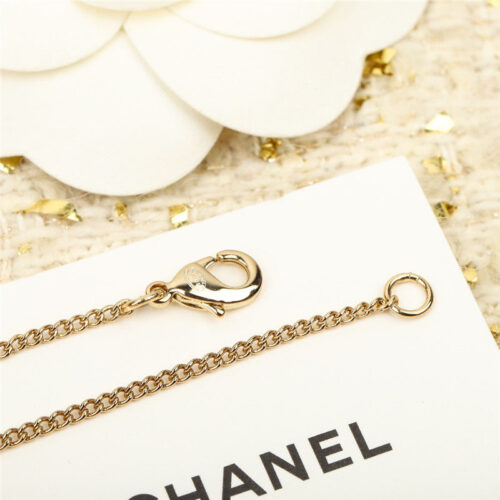 High Quality Luxury Chanel Double C Peach Heart Necklace product detail