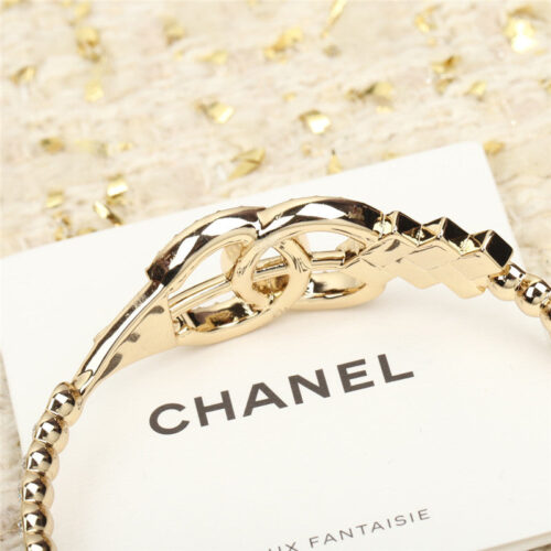 High Quality Luxury Chanel Arrow Double C Bracelet product detail