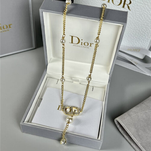 High Quality Luxury Dior New Necklace alternate view