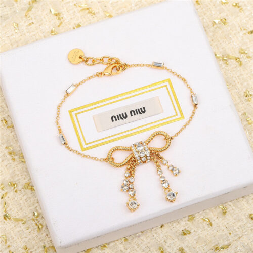 High Quality Luxury Miumiu Bow T Square Diamond Bracelet product detail