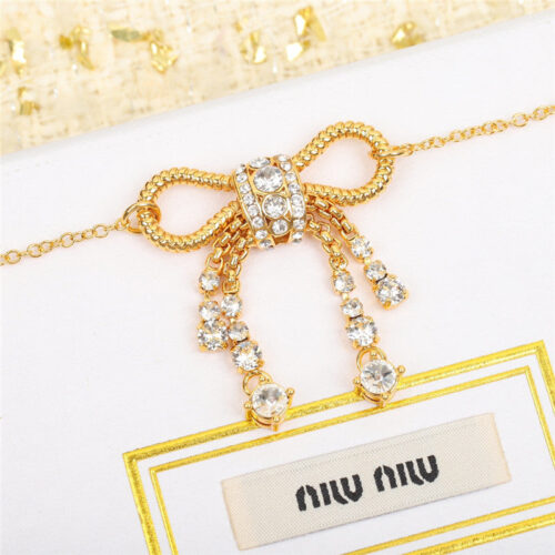 High Quality Luxury Miumiu Bow T Square Diamond Bracelet product detail