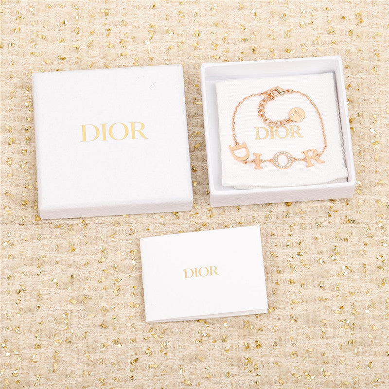 High Quality Luxury Dior New Letter Bracelet – Style 50826 product detail
