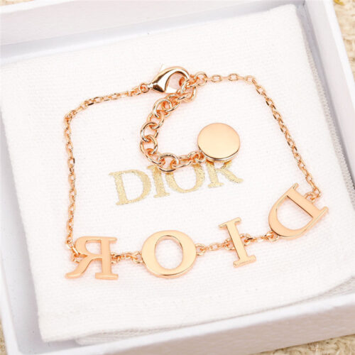 High Quality Luxury Dior New Letter Bracelet – Style 50826 product detail