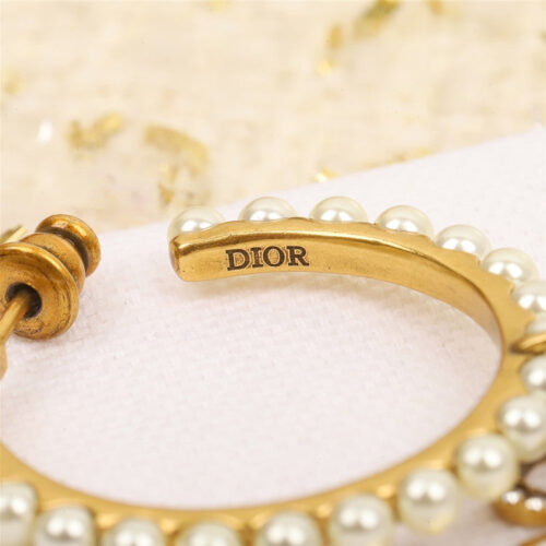 High Quality Luxury Dior New Letter Bracelet product detail