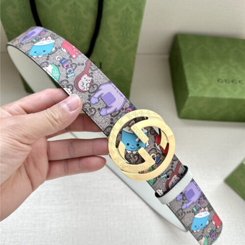 High Quality Luxury Gucci GG Supreme Canvas Belt alternate view