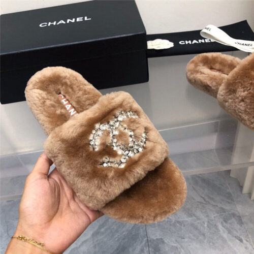 High Quality Luxury Chanel Fur Slippers – Style 63430 alternate view