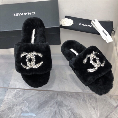 High Quality Luxury Chanel Fur Slippers product detail