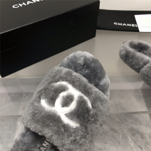 High Quality Luxury Chanel Fur Slippers – Style 89414 product detail