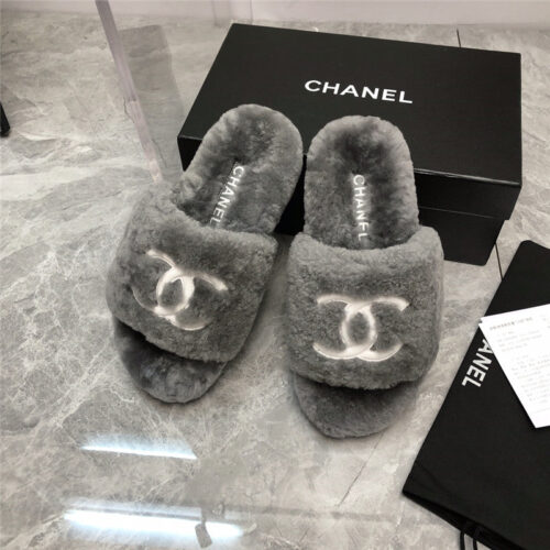 High Quality Luxury Chanel Fur Slippers – Style 89414 product detail