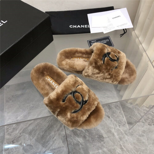 High Quality Luxury Chanel Fur Slippers – Style 86022 product detail