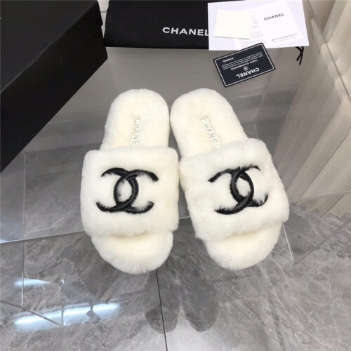 High Quality Luxury Chanel Fur Slippers – Style 84326 product detail