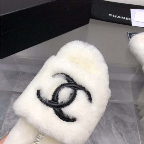 High Quality Luxury Chanel Fur Slippers – Style 84326 product detail