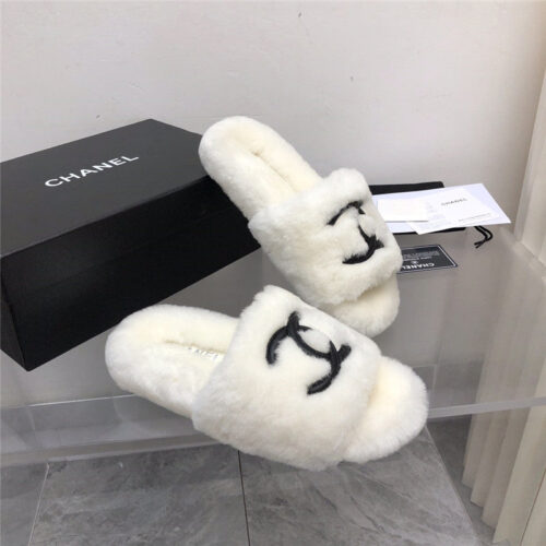 High Quality Luxury Chanel Fur Slippers – Style 84326 product detail