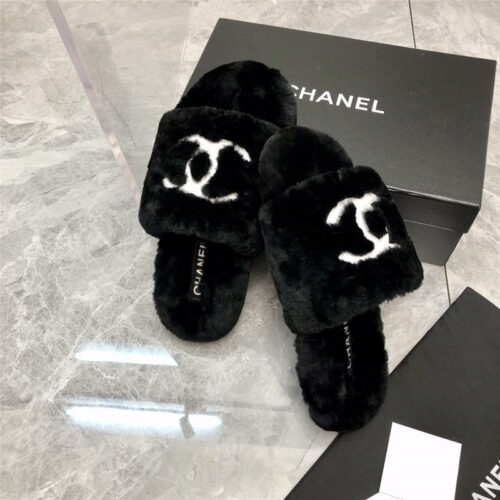 High Quality Luxury Chanel Fur Slippers – Style 80934 product detail