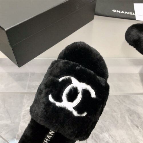 High Quality Luxury Chanel Fur Slippers – Style 80934 product detail