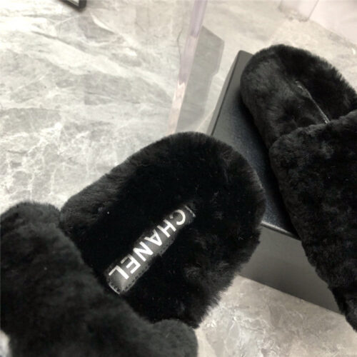 High Quality Luxury Chanel Fur Slippers – Style 80934 product detail