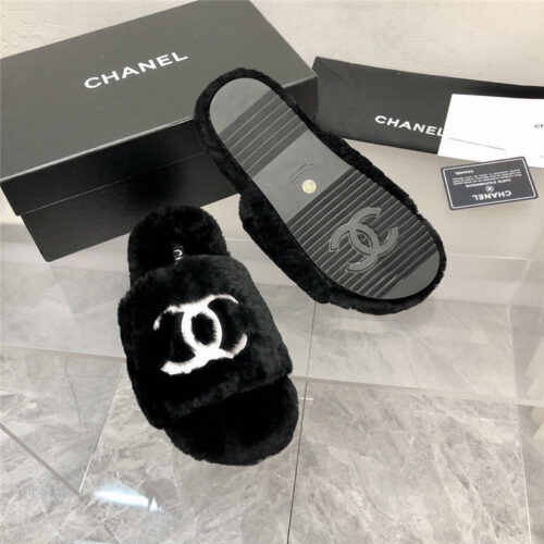 High Quality Luxury Chanel Fur Slippers – Style 80934 product detail
