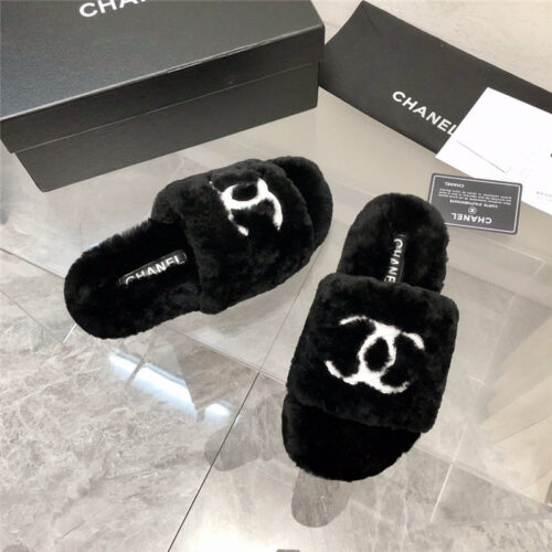 High Quality Luxury Chanel Fur Slippers – Style 80934 alternate view