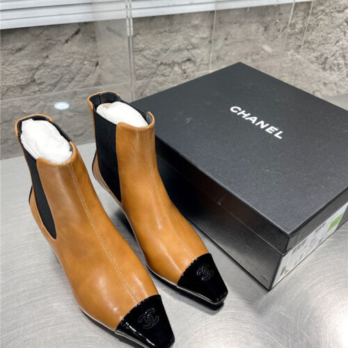 High Quality Luxury Chanel Classic Double C Small Square Toe Chunky Heel Boots product detail