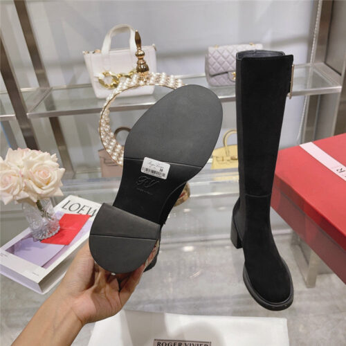 High Quality Luxury Roger Vivier Classic Buckle Boots – Style 36660 product detail