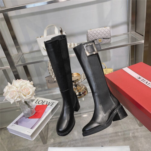 High Quality Luxury Roger Vivier Classic Buckle Boots – Style 69428 product detail