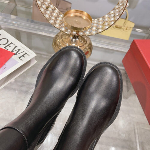 High Quality Luxury Roger Vivier Classic Buckle Boots – Style 69428 product detail