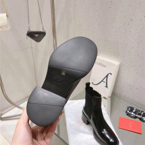High Quality Luxury Roger Vivier Square Buckle Ankle Boots – Style 31316 product detail