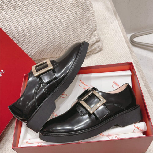 High Quality Luxury Roger Vivier Metal Buckle Derby Shoes product detail
