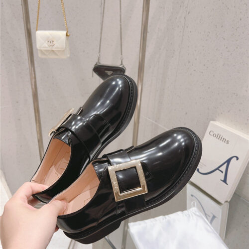 High Quality Luxury Roger Vivier Metal Buckle Derby Shoes product detail