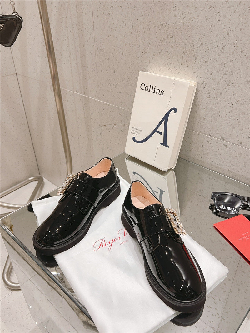 High Quality Luxury Roger Vivier Buckle Derby Shoes – Sizes 35–41 product detail