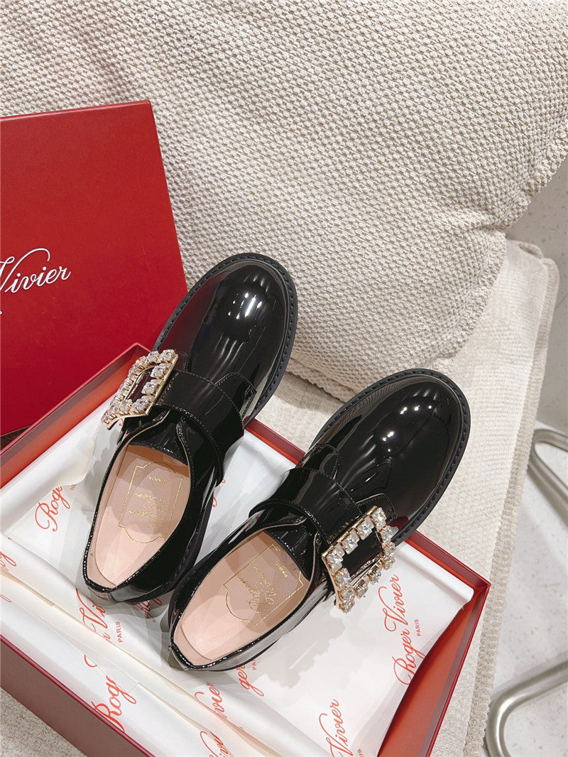 High Quality Luxury Roger Vivier Buckle Derby Shoes – Sizes 35–41 product detail