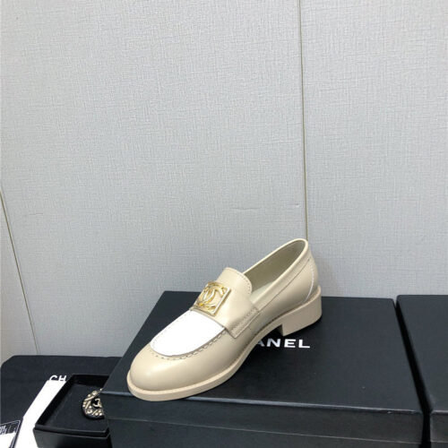 High Quality Luxury Chanel Chunky Heel Round Toe Shoes product detail