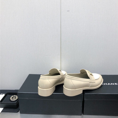 High Quality Luxury Chanel Chunky Heel Round Toe Shoes product detail