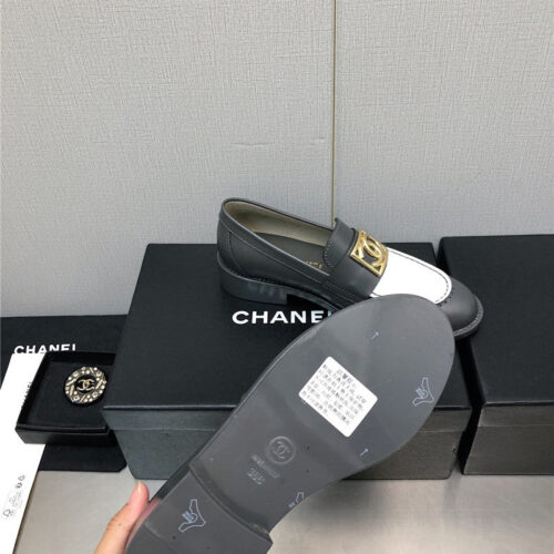 High Quality Luxury Chanel Chunky Heel Round Toe Shoes – Style 78982 product detail