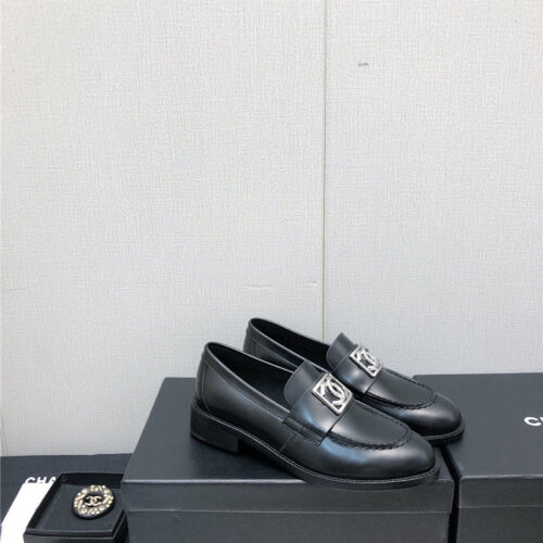 High Quality Luxury Chanel Chunky Heel Round Toe Shoes – Style 39430