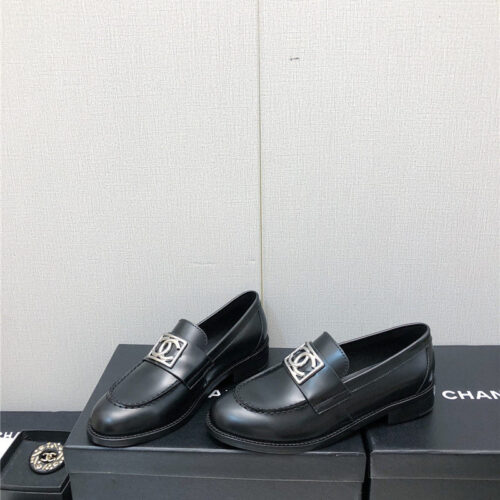 High Quality Luxury Chanel Chunky Heel Round Toe Shoes – Style 39430 product detail