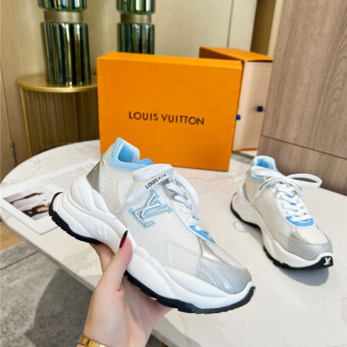 High Quality Luxury Louis Vuitton Classic Running Shoes alternate view